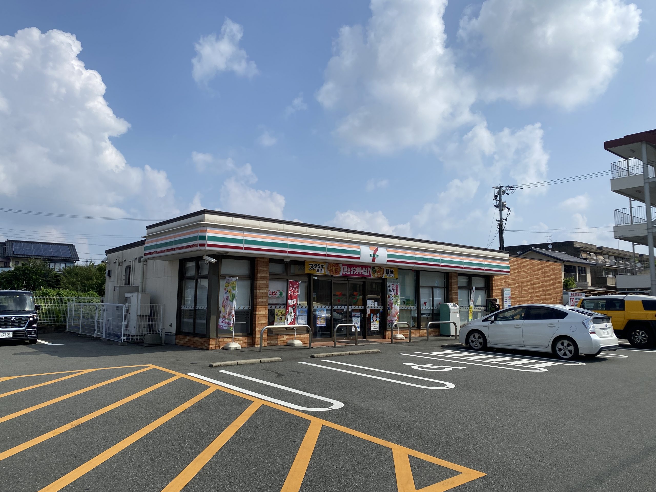 セブンイレブン　長嶺東1丁目店